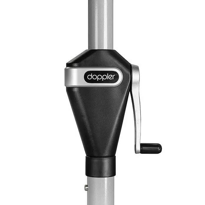 Doppler Active Marktschirm rund Auto Tilt - Greige, Durchmesser Bespannung: 320 cm - Nahaufnahme eines Doppler-Sonnenschirms mit Kurbelmechanismus zur einfachen Bedienung und stilvollem Design.