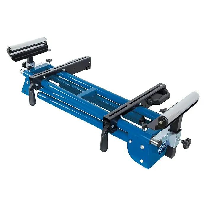 Scheppach Sägetisch UMF1600 - Geeignet für: Kappsägen, L x H: 1.000 x 810 mm - Abgebildeter Scheppach Rollenbock mit einer maximalen Belastbarkeit von 250 kg für Werkstücke mit einer Breite von 16 cm bis 30,5 cm.