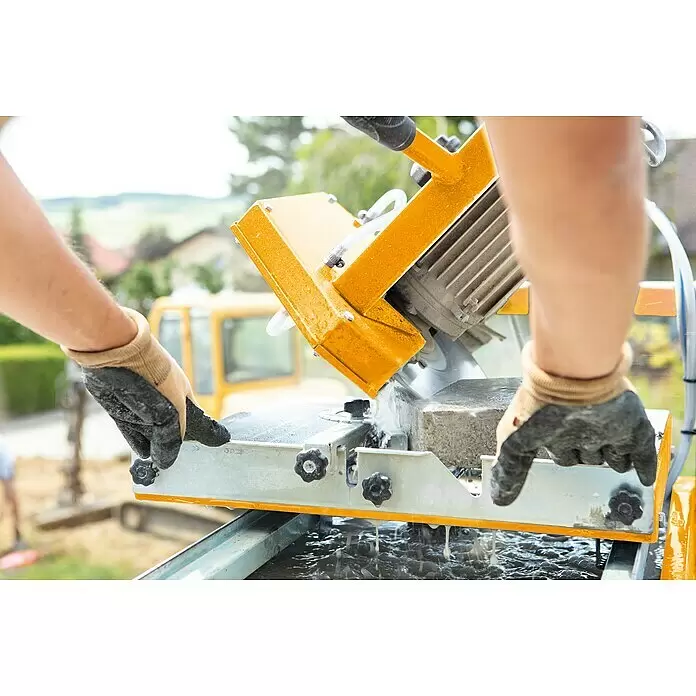 Herkules Steintrennmaschine HFS 3500 Pro - 2.000 W, Durchmesser Scheibe: 350 mm, Schnitthöhe: 72 mm - 110 mm - Anwendungsbeispiel