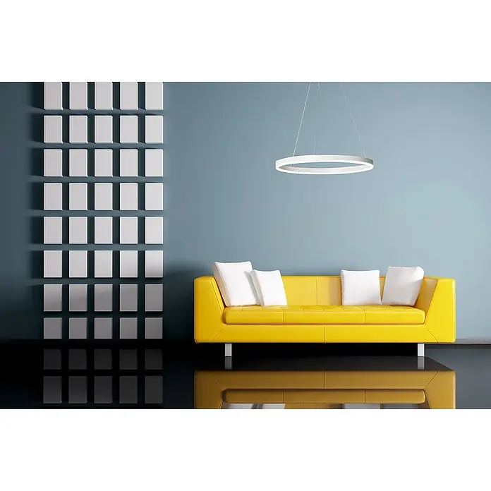 Direct Signs LED-Pendelleuchte Noble - Durchmesser: 800 mm, Weiß - Das gelbe Sofa mit weißen Kissen und dem minimalistischen Design ist ein echter Hingucker. Moderne Eleganz für Ihr Wohnzimmer.