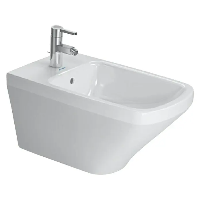 Duravit DuraStyle Wand-Bidet Typ 2 - 37 x 62 cm, Weiß, Keramik, Mit schmutzabweisender Glasur - Nahaufnahme eines eleganten, weißen Wand-Bidets mit Chromarmatur, das moderne Badästhetik verkörpert.