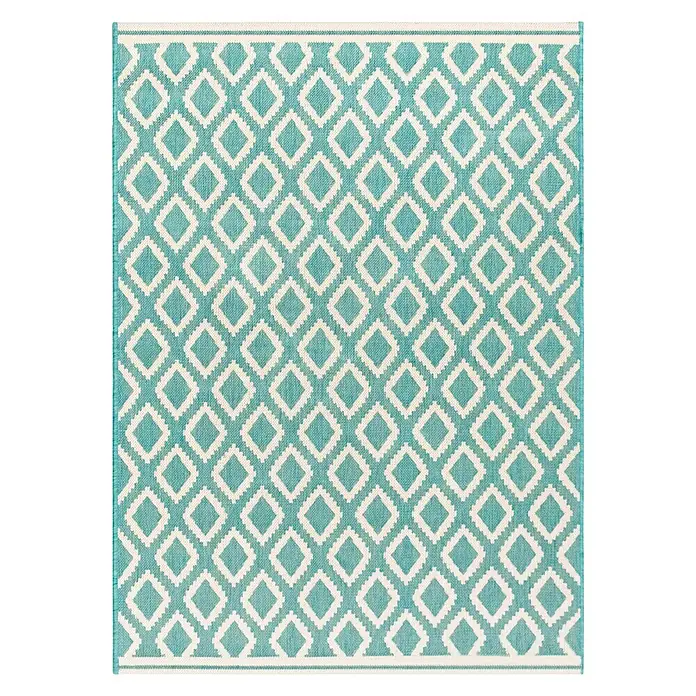 Alfombra exterior Sun Diamond - Mint, 170 x 120 cm, 100% polipropileno (Flor) - Una alfombra rectangular con un patrón de rombos turquesa y un borde blanco sencillo, perfecta para añadir estilo a cualquier habitación.