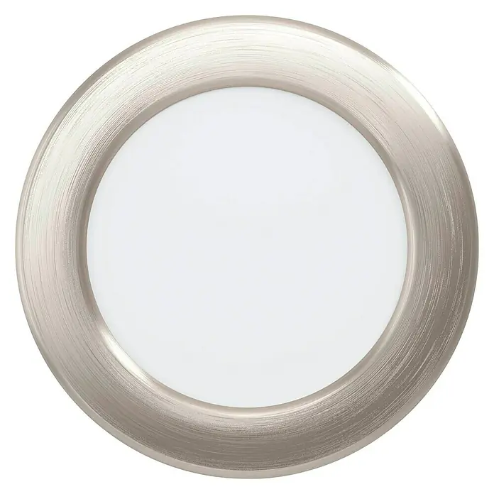 Eglo Fueva 5 LED-Einbauleuchte rund - 5,5 W, Ø x H: 11,7 x 2,6 mm, Neutralweiß - Nahaufnahme einer runden Deckenleuchte mit gebürstetem Metallrahmen und weißem Diffusor auf schwarzem Hintergrund.