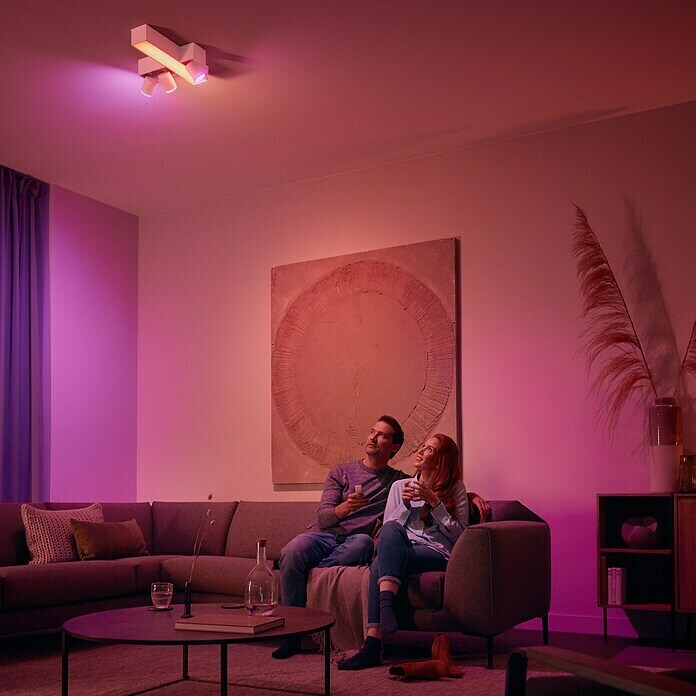 Philips Hue Dimmcontroller V2Weiß, Batterien: 1 Stk., L x B x H: 1,5 x 8 x 12,5 cm Use Shot