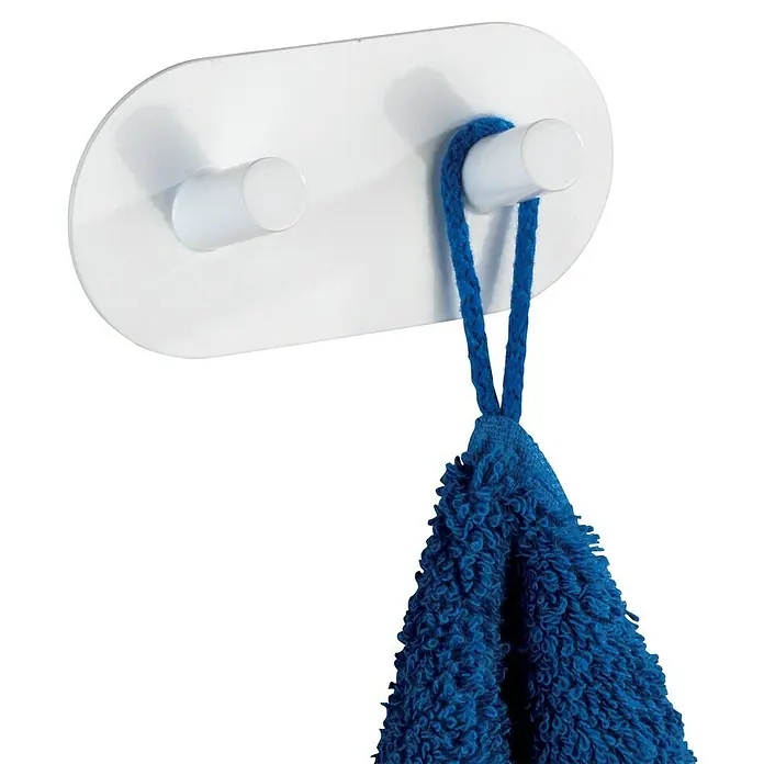 Wenko Handtuchhaken Duo - Anzahl Haken: 2 Stk., Edelstahl, Weiß - Ein weißer Handtuchhalter mit blauem Handtuch. Praktisches Accessoire für Bad und Küche.