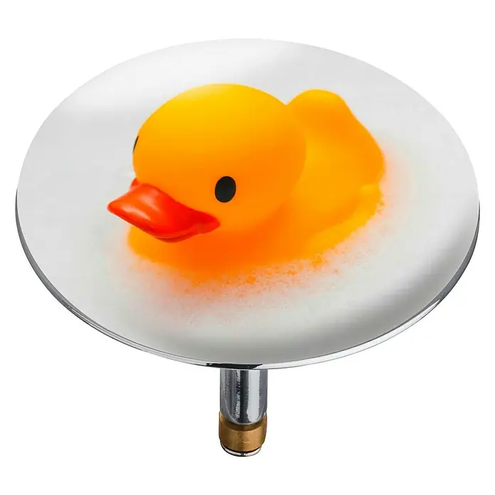 Wenko Badewannen-Excenterstopfen XXL Duck - Ente, Durchmesser: 7,5 cm - Ein gelber Quietscheentchen-Badewannenstöpsel schwimmt in Schaum, perfekt für ein entspannendes Bad.