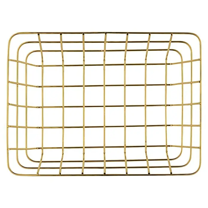 Wenko Bad-Aufbewahrungskorb Viana - L x B x H: 12 x 18 x 25 cm, Metall, Gold - Nahaufnahme eines goldenen Drahtkorbs mit quadratischem Gittermuster und abgerundeten Ecken auf schwarzem Hintergrund.