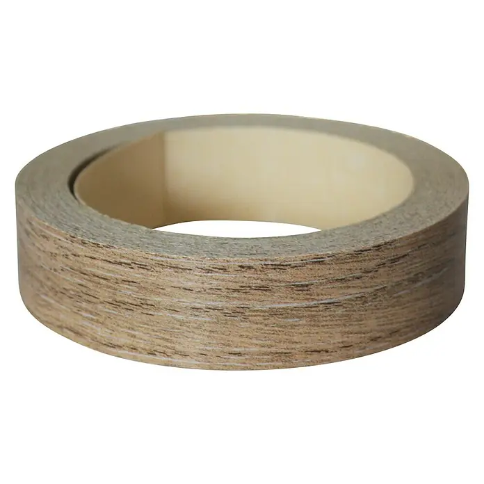 Kantoflex Umleimer - Silberfichte Braun, 5 m x 19 mm - Nahaufnahme einer Rolle Furnierkantenband, perfekt für Holzarbeiten und Möbelreparaturen.
