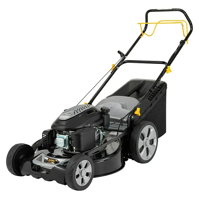 Alpina Cortacésped de gasolina AL5-51SAQ - 2,6 kW, 166 cm³, Ancho de corte: 51 cm - Cortacésped Alpina de gasolina negro con detalles amarillos, ideal para el mantenimiento eficiente del jardín.