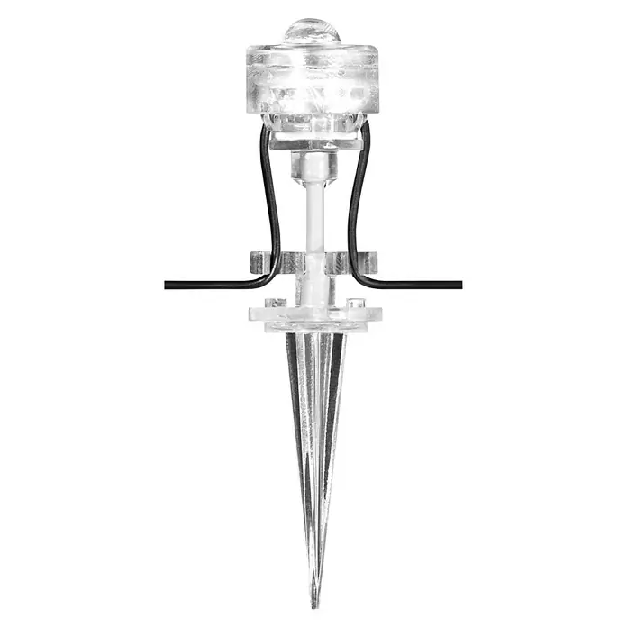 Ledvance Smart+ LED-Panel Gardenspot Mini RGBW 3ST - Dimmbarkeit: Dimmbar, Durchmesser: 23 mm, Leuchtmittel: LED, IP65, II - Nahaufnahme einer transparenten LED-Gartenleuchte mit Erdspieß und Anschlusskabel. Das Licht ist für den Außenbereich konzipiert.