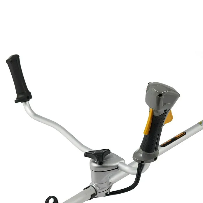 Alpina Desbrozadora de gasolina ABR 52 D - 1,55 kW, 51,7 cm³, Ancho de corte hilo: 45 cm, Ancho de corte cuchilla: 25,5 cm - Vista detallada de una desbrozadora con mango con palanca de aceleración y manillar curvo con empuñadura negra.