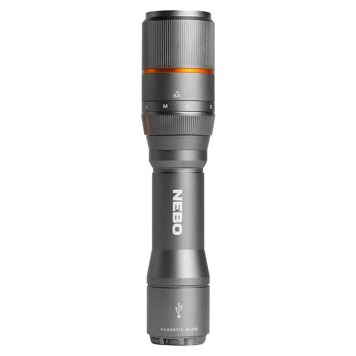 Nebo Tools Linterna Davinci 1000 - 1.000 lm, IP67 - Imagen de una linterna NEBO gris con zoom, USB y base magnética. Un diseño compacto que ofrece opciones de iluminación versátiles.