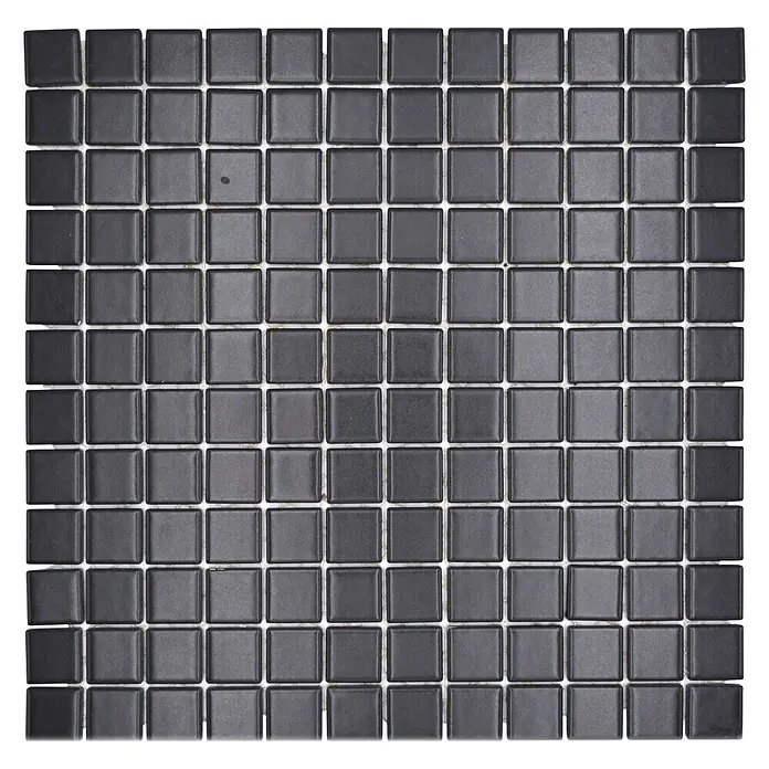 Mosaikfliese Quadrat Uni CG 154 - 29,8 x 29,8 cm, Schwarz, Matt - Detailaufnahme einer schwarzen quadratischen Mosaikfliese mit hellen Fugen, ideal für moderne Badezimmer oder Küchen.