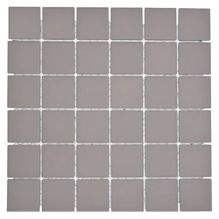 Mosaikfliese Quadrat Uni CU 233 - 29,8 x 29,8 cm, Grau, Matt - Nahaufnahme eines Musters grauer quadratischer Mosaikfliesen, ideal für Küchen- oder Badezimmerrückwände.