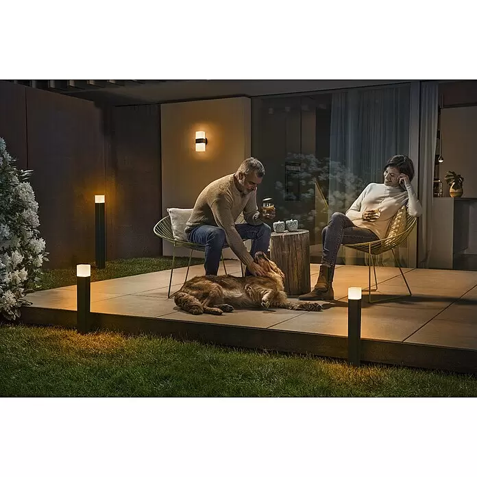 Ledvance Smart+ LED-Außenwandleuchte Wall CubeUpDown RGBW GR - 110 x 80 x 205 mm, IP44 - Stimmungsaufnahme