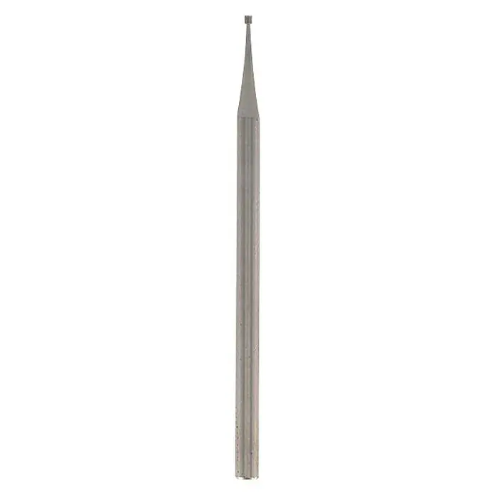 Dremel Fresa para grabar 108 - Forma cabezal: Cabezal cilíndrico, Diámetro de trabajo: 0,8 mm, 3 ud. - Primer plano de una fresa de grabado, utilizada para trabajos de detalle precisos y líneas finas en diversos materiales.