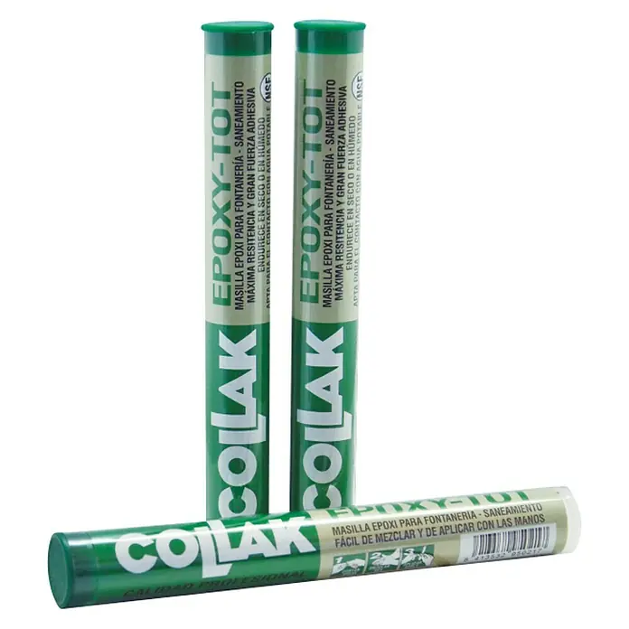 Collak Masilla epoxi - Crema, 0,114 kg - Foto de tres barras de masilla epoxi para fontanería Colak Epoxy-Tot de color verde colocadas sobre una superficie negra.