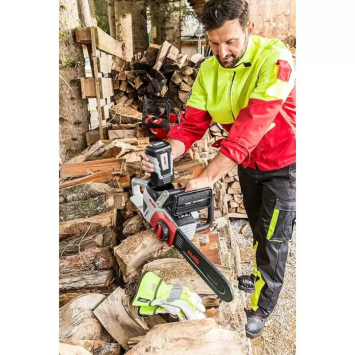 AL-KO 36V Akku-Kettensäge CS 4030 - 36 V, Li-Ionen, Ohne Akku, Schwertlänge: 30 cm - Anwendungsbeispiel