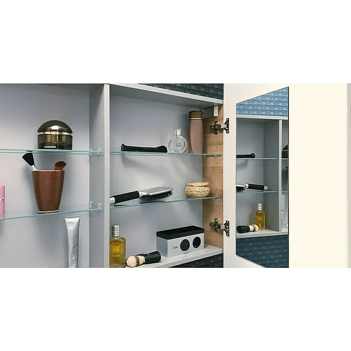 Camargue Stella LED-Spiegelschrank - B x H: 120 x 73,7 cm, Holz, Weiß, Mit Beleuchtung, Kantenausführung Tür: Abgerundet - Ein offener Spiegelschrank mit Glasböden, der Kosmetikartikel wie Cremes, Parfums und Bürsten präsentiert.