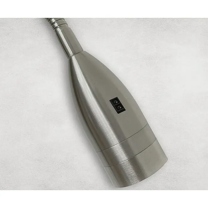 Fischer & Honsel LED-Wandleuchte Sten - 5 W, L x B x H: 45 x 3 x 48 cm, Nickel matt, Warmweiß - Nahaufnahme einer modernen, gebürsteten Stahllampe mit elegantem Design und minimalistischen Schaltern.