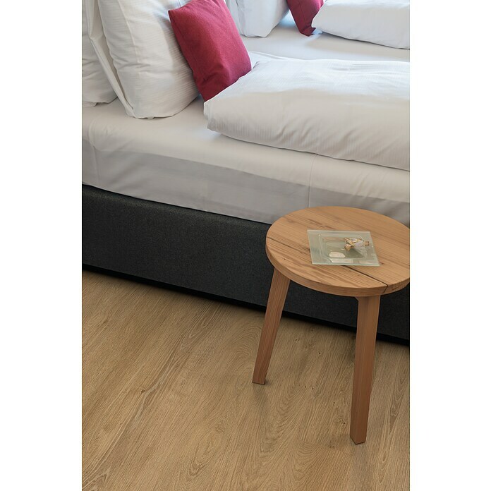 Egger Home Handmuster Comfort Clermont Eiche natur350 x 230 x 8 mm, Landhausdiele Mood Shot