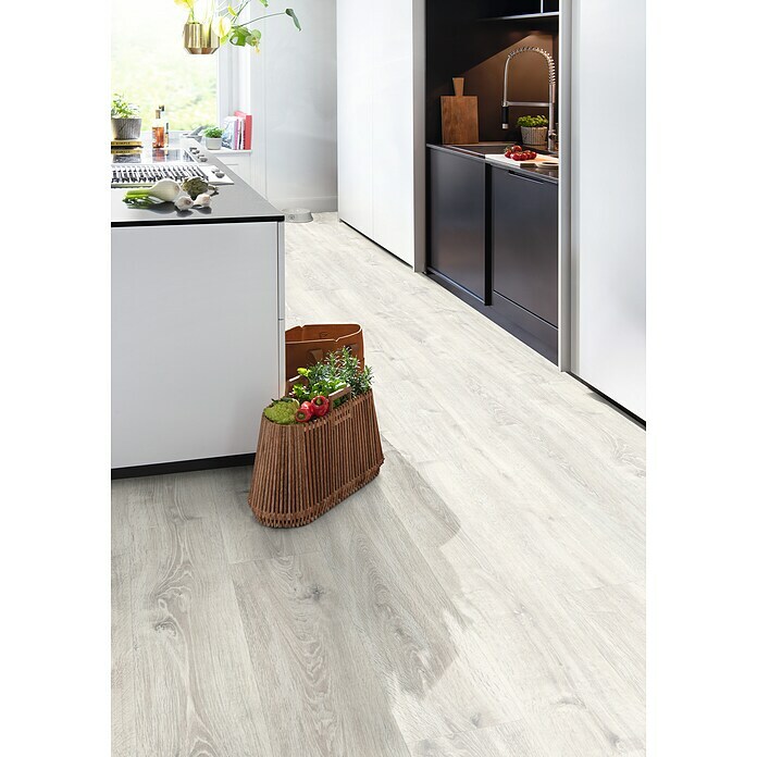 Egger Home Designboden GreenTec Waltham Eiche weiß1.292 x 246 x 7,5 mm, Landhausdiele Mood Shot