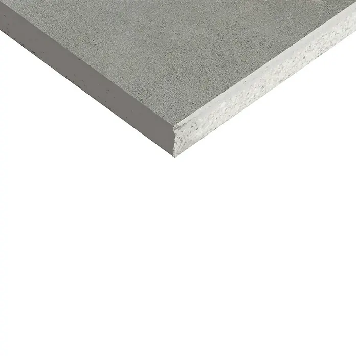 Feinsteinzeugfliese Serpico - 59,5 x 59,5 cm, Coolgrey, Glänzend - Nahaufnahme einer grauen Bauplatte, die eine glatte Oberfläche und eine fein strukturierte Kante zeigt. Ideal für Innenausbau und Trockenbau.