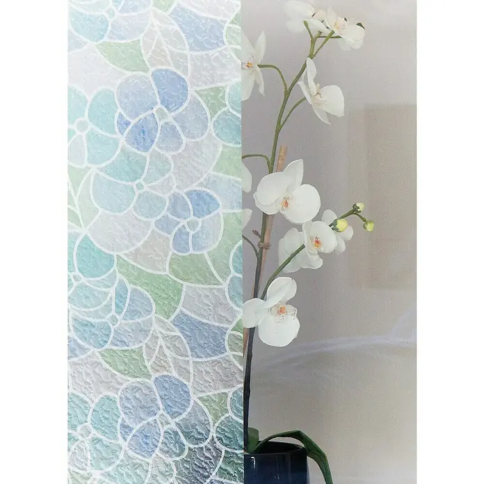 D-c-fix Glasfolie Lisboa - 200 x 45 cm, Transluzent, Selbstklebend - Dekorfolie mit Blumenmuster und eine weiße Orchidee.