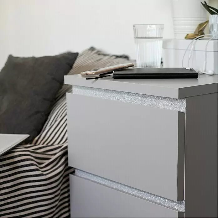 D-c-fix Metalleffektfolie Metallic Glitter - 200 x 67,5 cm, Silber/Glitzer, Selbstklebend - Stimmungsaufnahme