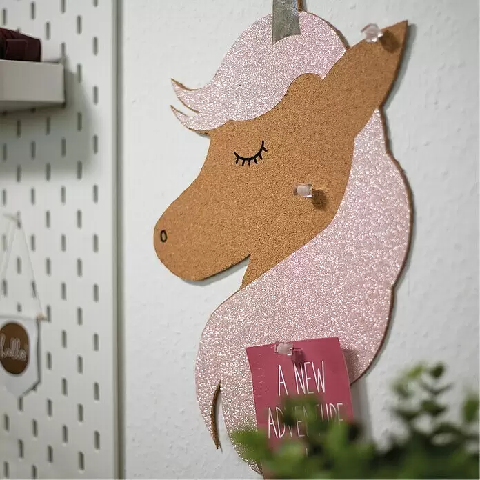 D-c-fix Metalleffektfolie Metallic Glitter - 200 x 67,5 cm, Rosa/Glitzer, Selbstklebend - Stimmungsaufnahme