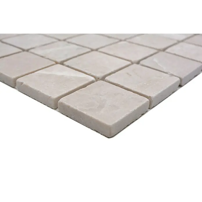 Mosaikfliese Quadrat XNT 46604 - 30,5 x 30,5 cm, Beige, Matt - Nahaufnahme von quadratischen Marmorfliesen, die eine elegante, neutrale Oberfläche für Böden oder Wände im Innenbereich bieten.