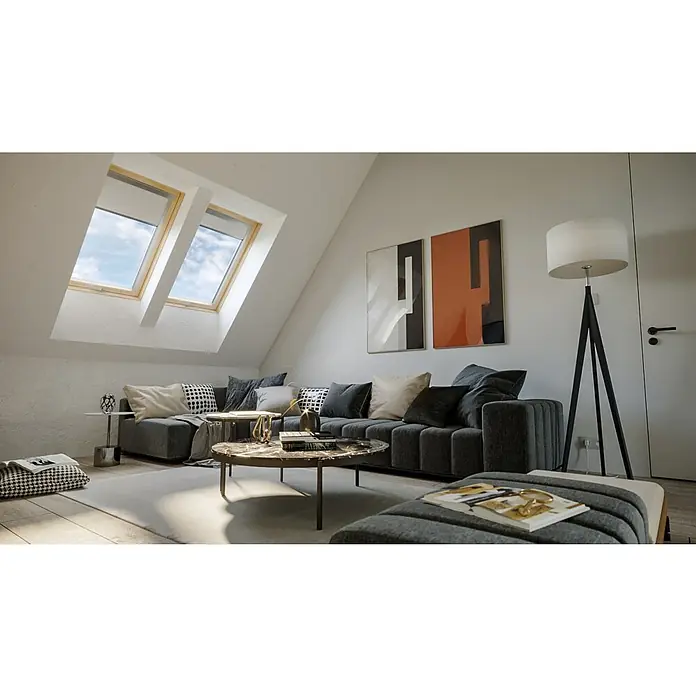 Solid Elements Dachfenster Thermo - 78 x 98 cm - Ein stilvolles Wohnzimmer mit einem grauen Sofa, einem Marmortisch und Kunstwerken an der Wand. Die Dachfenster lassen viel Licht herein.