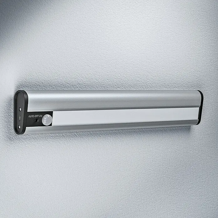 Ledvance LED-Unterbauleuchte - 1,4 W, Kaltweiß, Länge: 300 mm, Betriebsart: Batteriebetrieben - Wandmontierte silberne LED-Leuchte mit Bewegungssensor für automatische Beleuchtung im Innenbereich.