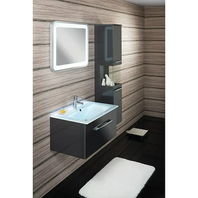 Camargue Stella Lichtspiegel - 80 x 60 cm, Mit abgerundeten Kanten - Modernes Badezimmer-Interieur mit einem stilvollen Waschtisch in Anthrazit, einem beleuchteten Spiegel und einem passenden Hochschrank für ein elegantes Ambiente.