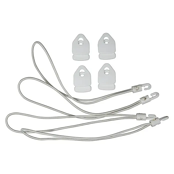 Seilflechter Multi-Clip tornado - Fuerza de tracción: 40 daN, Blanco, 4 ud. - Primer plano de un juego de accesorios blancos para persianas enrollables, que incluye cordones y elementos de fijación, sobre fondo negro.
