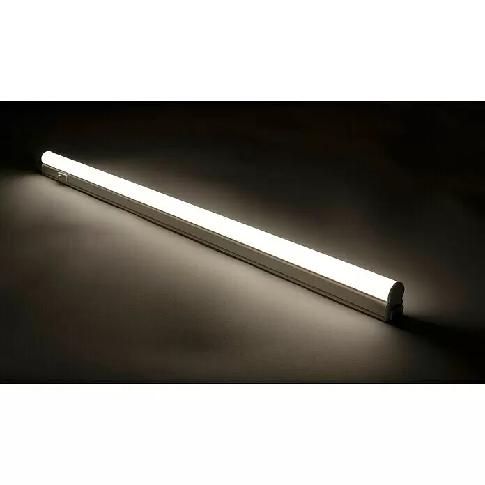 Ritter Leuchten LED-Unterbauleuchte Alpha - 8 W, Länge: 58,5 cm, Neutralweiß - Beleuchtete weiße LED-Lichtleiste mit integriertem Schalter, die warmes Licht abstrahlt.