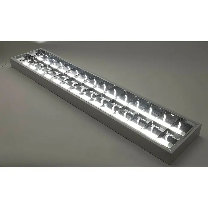 Ritter Leuchten Bürobeleuchtung Profiline - 7,5 x 152 x 30 cm - Helle, moderne Bürodeckenleuchte mit rechteckiger Form und silberfarbenen Reflektoren, die eine effiziente Beleuchtungslösung darstellt.