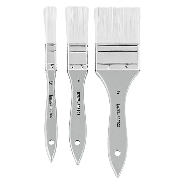 Liquitex Basics Borstenpinsel-Set - 3 -tlg., Größe Pinsel: 1/2″ / 1" / 2", Nylonfaser - Eine Nahaufnahme von drei Liquitex Basics-Flachpinseln in den Größen 1/2", 1" und 2", ideal für verschiedene Maltechniken und Oberflächen.