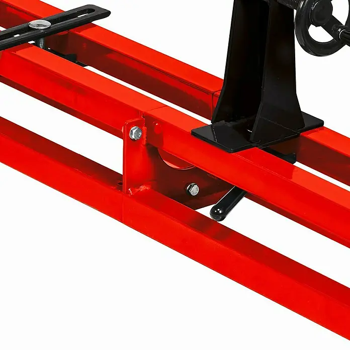 Einhell Torno para madera TC-WW 1000/1 - 890 r.p.m. - 2.600 r.p.m. - Primer plano de un torno de madera rojo, que destaca el diseño robusto y la estabilidad del producto.