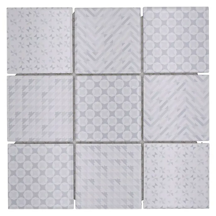 Mosaikfliese Quadrat Geo White GEOW - 29,8 x 29,8 cm, Weiß, Glänzend - Nahaufnahme von neun quadratischen, weißen Dekorfliesen mit verschiedenen geometrischen Mustern für Wand- oder Bodengestaltung.