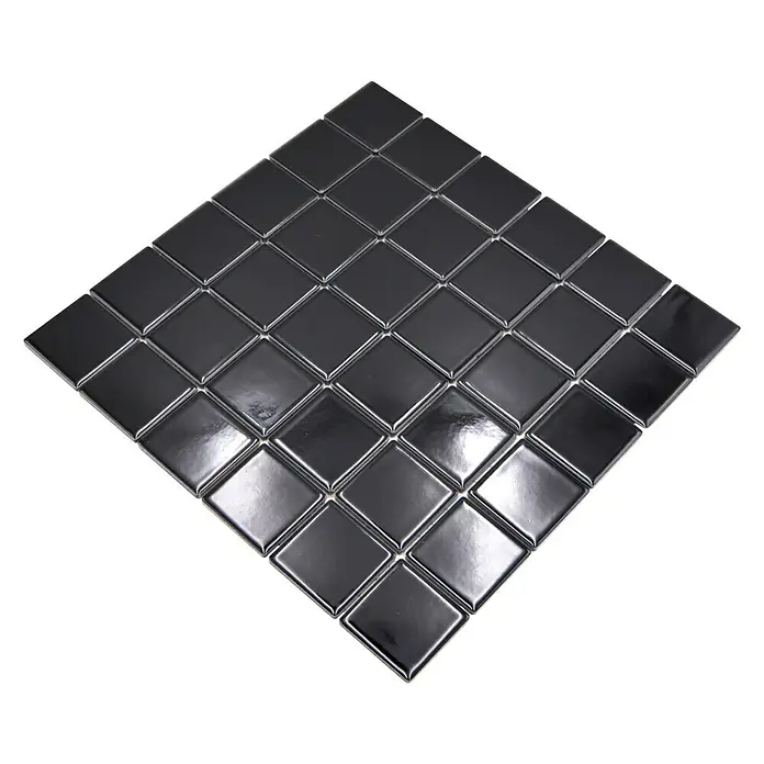 Mosaikfliese Quadrat Uni CD 190 - 29,8 x 29,8 cm, Schwarz, Glänzend - Quadratische, glänzende, schwarze Mosaikfliese. Ideal für Küchenrückwände oder Badakzente mit ihrem eleganten und modernen Design.