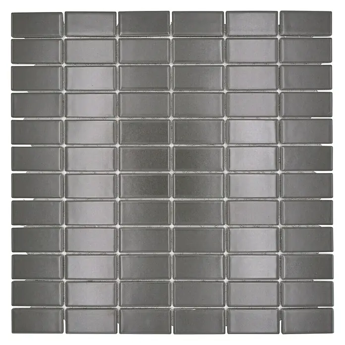 Mosaikfliese Stäbchen Uni ST 385 - 29,8 x 29,8 cm, Grau, Matt - Graue, rechteckige Glasmosaikfliesen für ein stilvolles und modernes Wanddesign in Küche oder Badezimmer. Die glänzende Oberfläche sorgt für Eleganz.