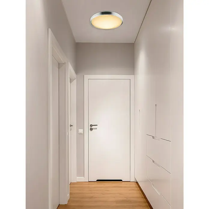 Lavida LED-Deckenleuchte rund Forli - 18 W, Ø x H: 350 mm x 10 cm, Weiß - Die helle LED-Deckenleuchte in einem Flur sorgt für eine angenehme Atmosphäre und optimale Beleuchtung. Das moderne Design passt perfekt zum Interieur.