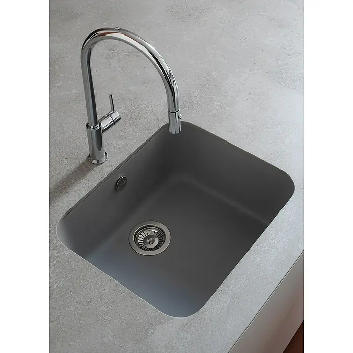 Poalgi Fregadero encastrable Gandía Soft 50 - 44,5 x 54 cm, Material compuesto, Concret, Brillante - Fregadero moderno de composite gris con un elegante grifo cromado. Perfecto para una cocina con estilo.