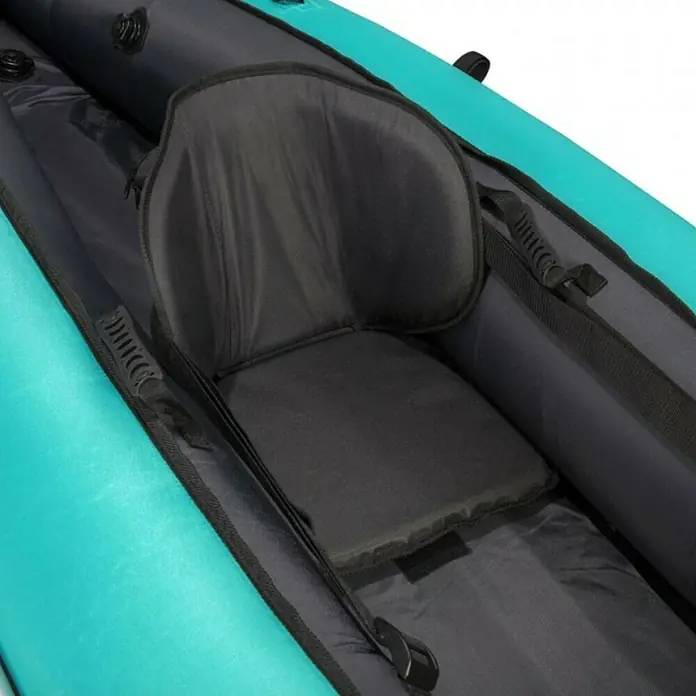Bestway Hydro Force Kayak Ventura - Plástico, Turquesa - Primer plano del asiento de un kayak inflable con un respaldo ajustable para mayor comodidad y soporte en el agua.