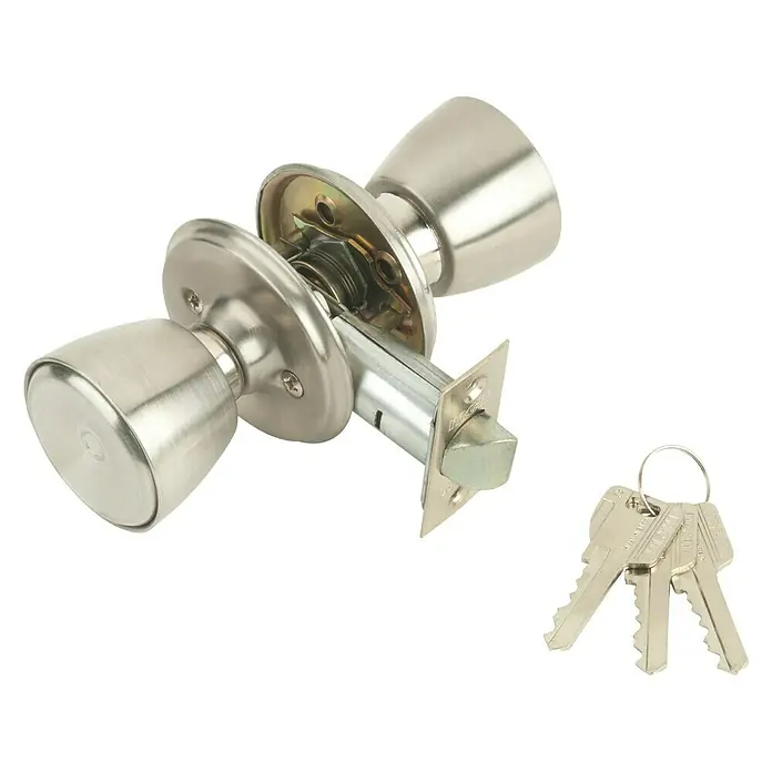 MCM Pomo para puerta 508-4-4-70 - Grosor de la puerta: 32 mm - 50 mm, Número de llaves: 3 ud. - Pomo de puerta de color metálico con tres llaves. Apto para uso interior y proteger tu privacidad.
