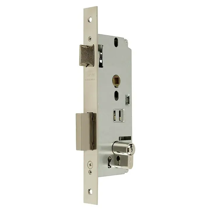 MCM Cerradura de embutir 1601 - L x An: 240 x 23 mm, Baño de latón, Anchura placa: 40 mm - Primer plano de una cerradura de embutir IGM con un acabado niquelado, que ofrece seguridad robusta y un diseño elegante para puertas.
