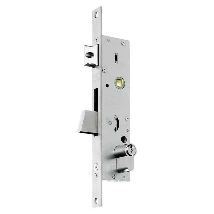 MCM Cerradura empotrable para puerta 2450e - Ancho: 30 mm, Norma de distancia: 85 mm, Cerradura embutida - Primer plano de una moderna cerradura de embutir metálica con cilindro, representada con nitidez sobre un fondo negro.