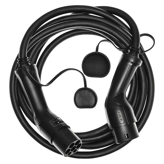 LRT Kfz-Ladekabel mit Typ 2 Stecker - 5 m - Ein schwarzes Ladekabel für Elektroautos mit zwei Anschlüssen und dazugehörigen Schutzkappen.