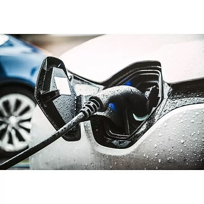 LRT E-Auto Ladestation Wallbox Home Essential + - 11 kW, Kabellänge: 5 m - Anwendungsbeispiel